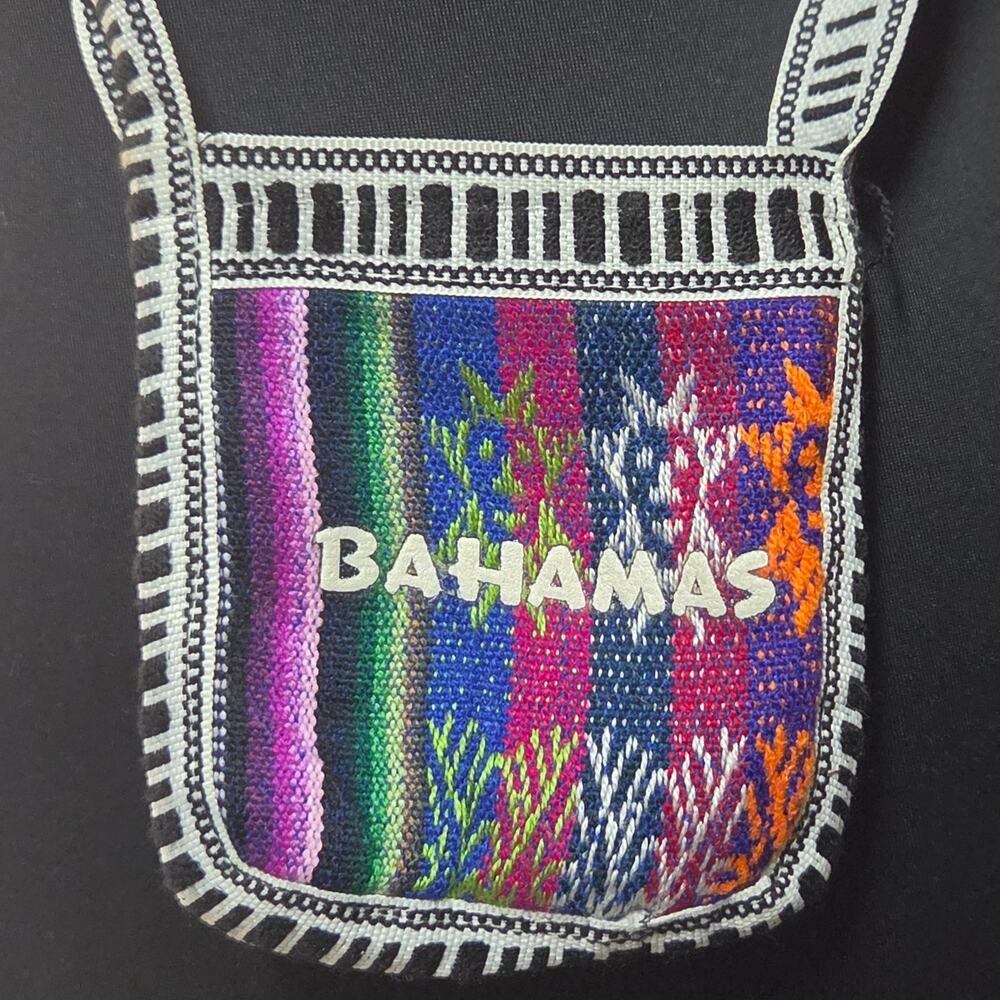 Handmade Bahamas Small Cross Body Purse Zipper Closure